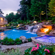 Водопад на приусадебном участке Водопад на приусадебном участке