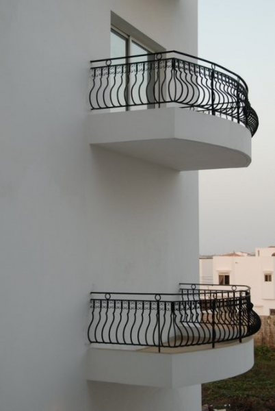 Странный балкон