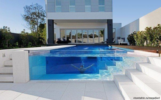 Хотели бы себе такой бассейн? .......