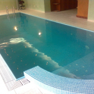 Крытый бассейн