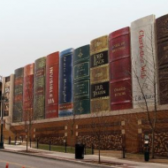 Центральная библиотека в Канзасе (Kansas City Public Library). Штат Миссури, США. 