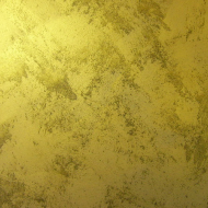 Перламутр на болотно-зеленом фоне