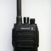 Рация Kenwood TK-450 (A)
Производитель Kenwood
Тип радиостанция переносная
Дальность связи 7 км
Число каналов 16
Мощность 8 Вт
Диапазон частот: 400 - 480 МГц
Аккумулятор: Li-ion, 3.7 В, 2000 мАч  Китай  15000  от 10000 до 30000 тенге  тг  Рация Kenwood TK-450 (A)  Система внутренней связи, переговорные устройства РАЦИИ KENWOOD В АЛМАТЫ  ИП