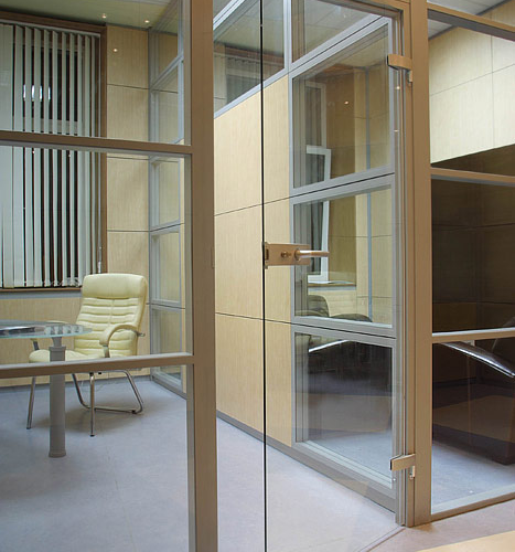 Steklyannye Dveri V Almaty Steklyannye Dveri Dlya Bani I Saun Kupit Steklyannuyu Dver Steklyannye Dveri Cena Katalog