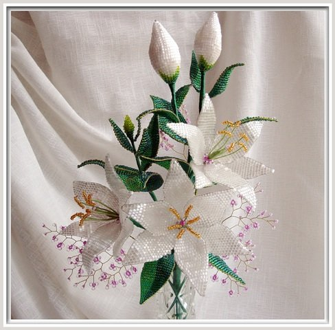 Цветы из биссера Цветы из биссера