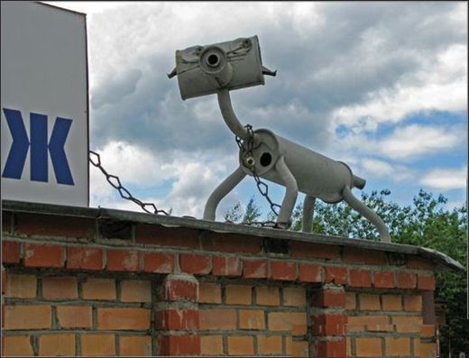Осторожно железная собака!!!