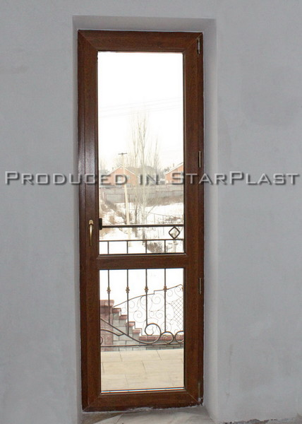 Золотой дуб Rehau Thermo Design 70 мм Золотой дуб Rehau Thermo Design 70 мм